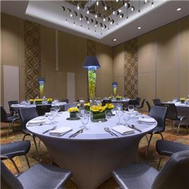 Banquet style meeting room